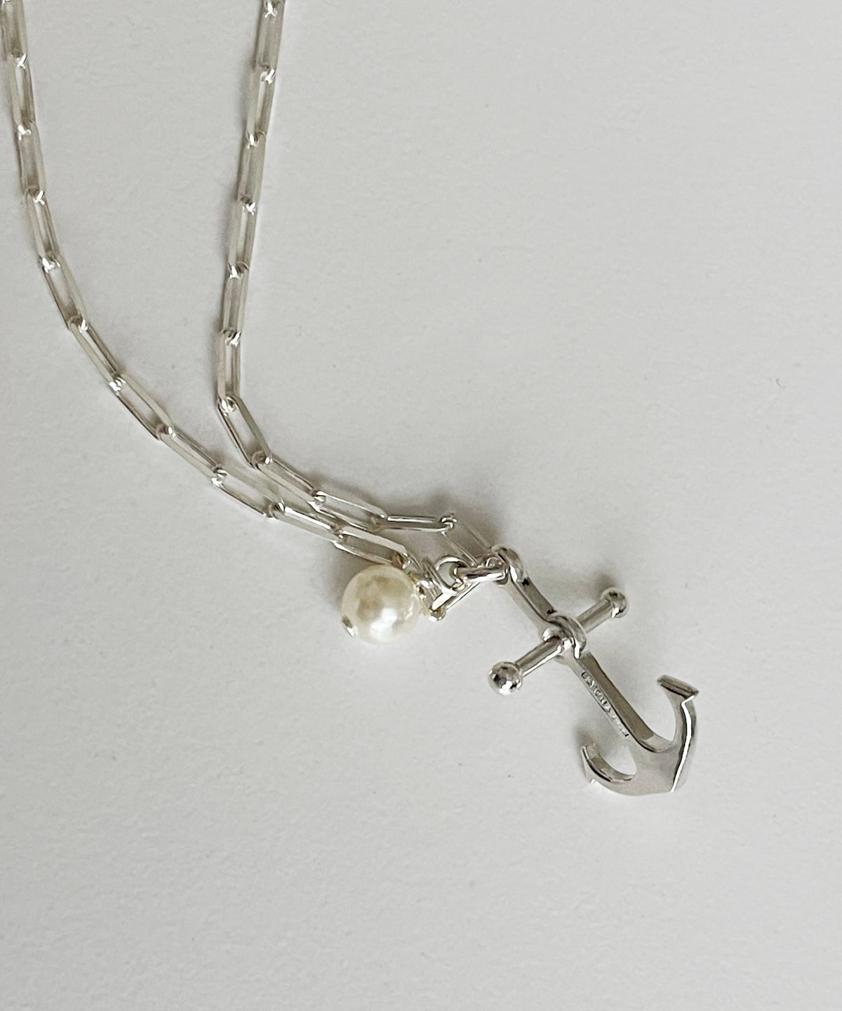 엘리오나(ELYONA) mini Anchor Necklace