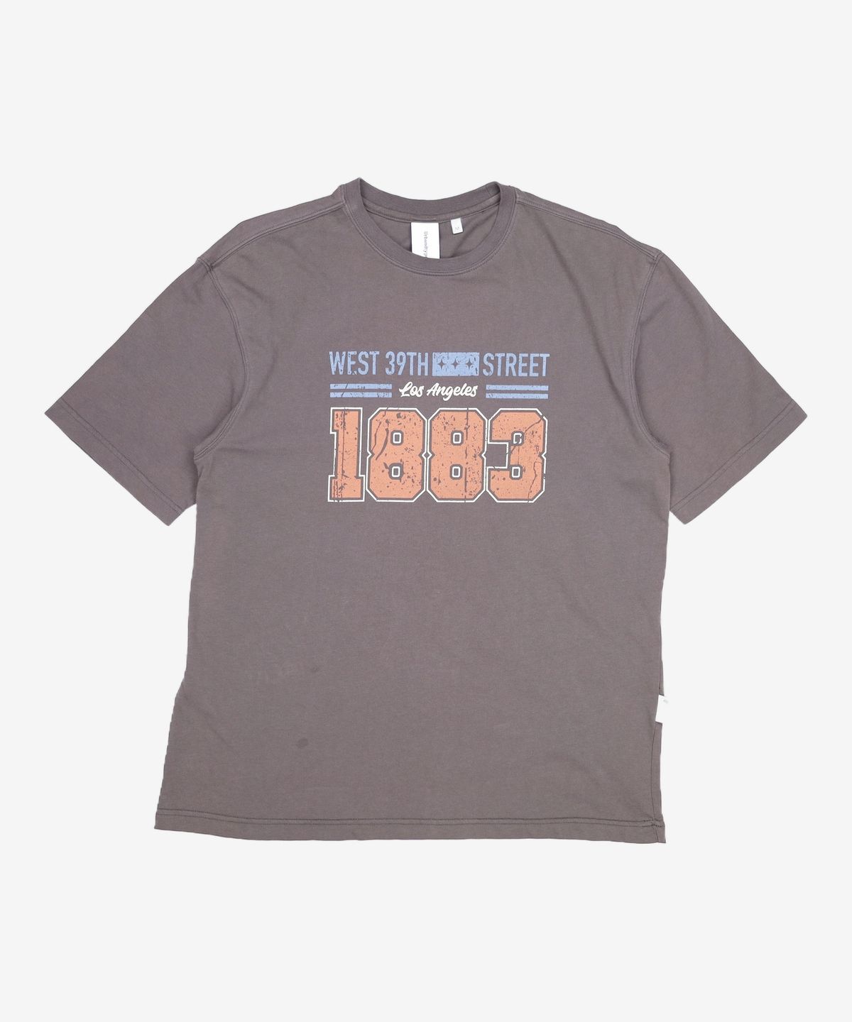 어반디타입(URBANDTYPE) 1883 빈티지 그래픽 티셔츠_차콜 M