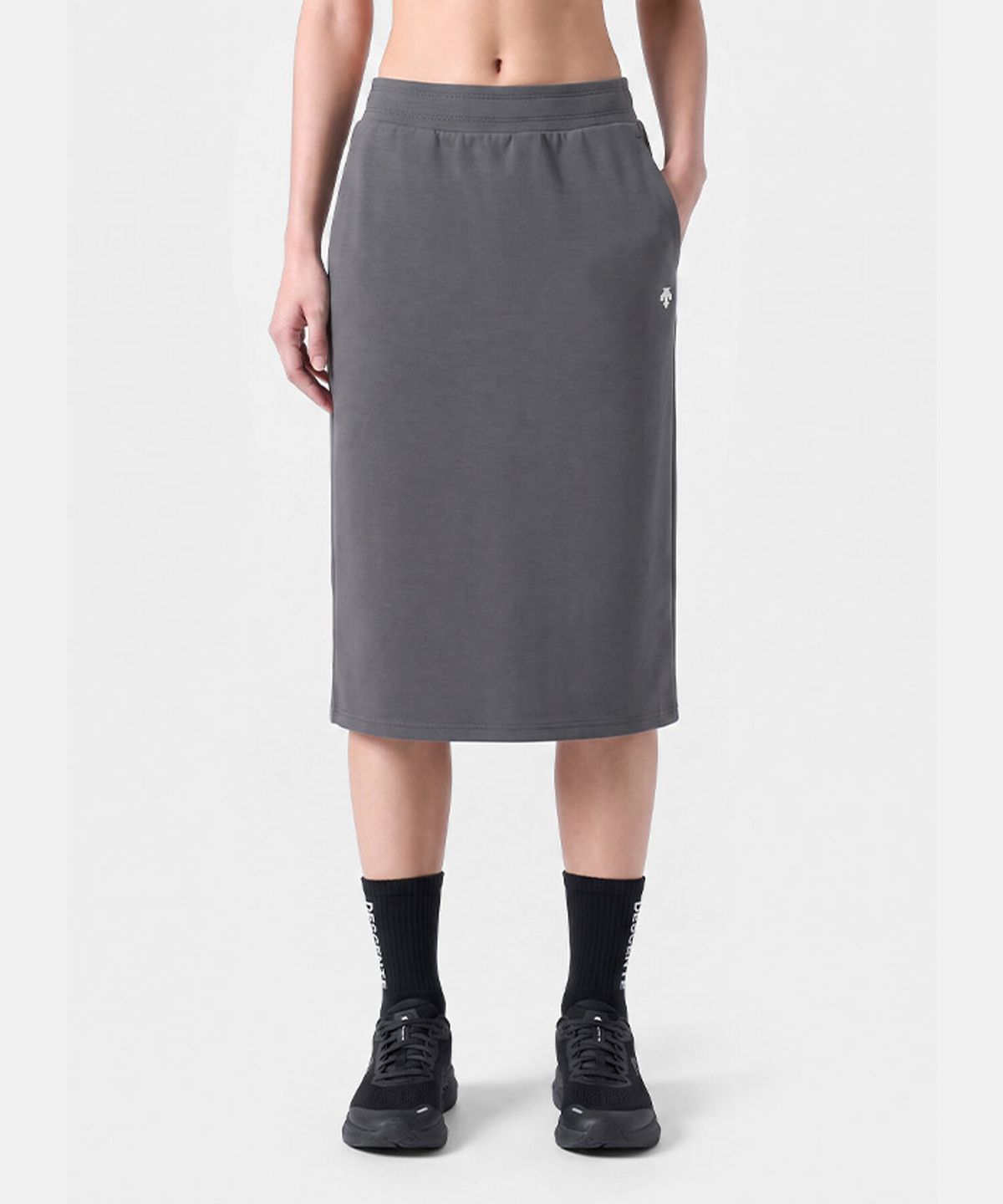 데상트(DESCENTE) 여성 모달 플로우 롱 스커트 차콜 그레이 SR322PSK81