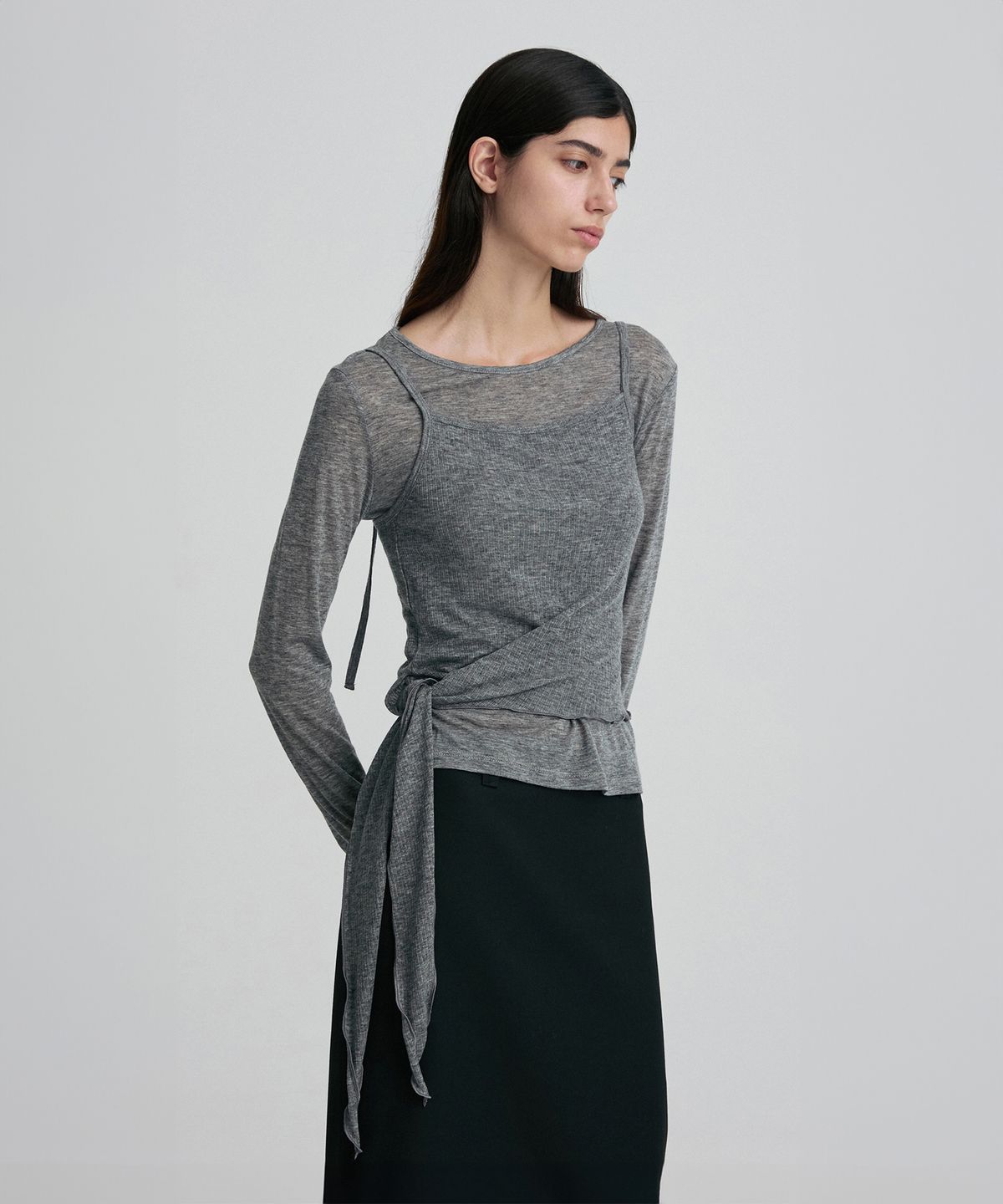 리이(RE RHEE) LAYERED TIE-WAIST SHEER TOP