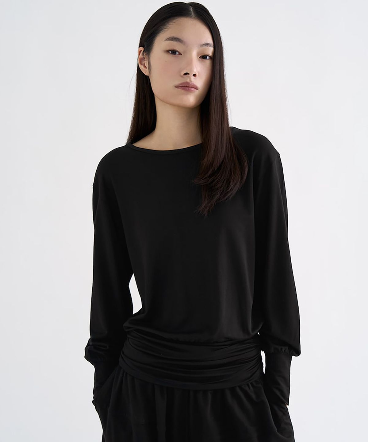 앙개(ANGGAE) Draped Belt TShirt   Black