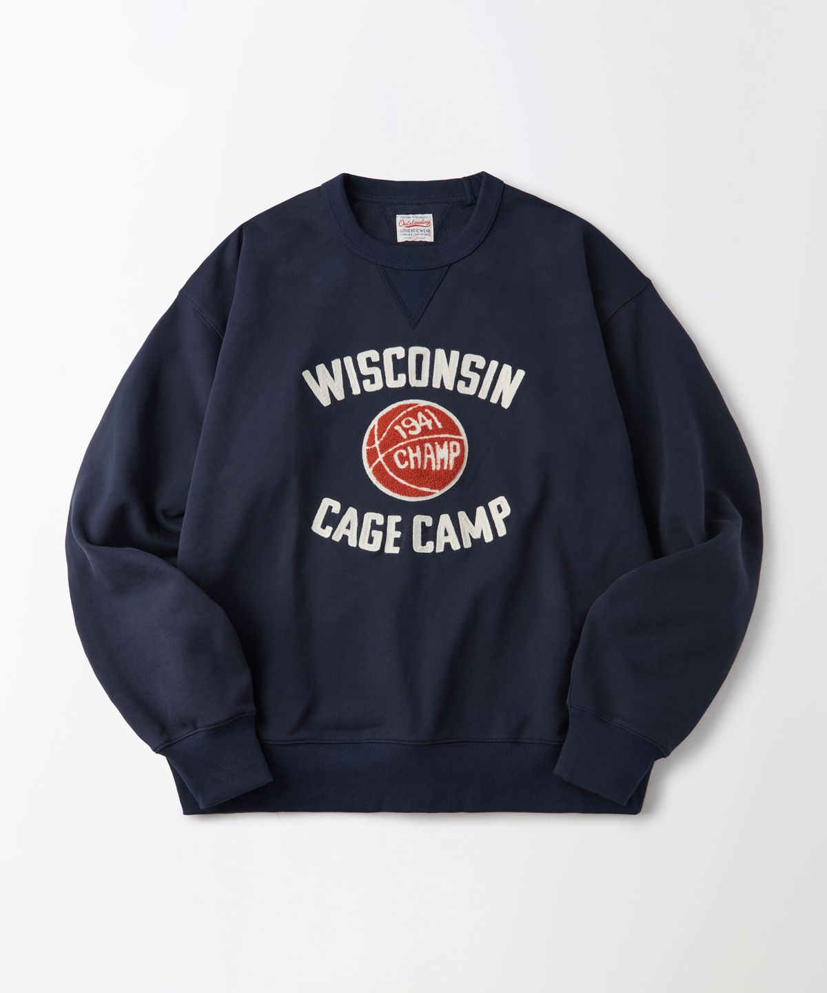 아웃스탠딩(OUTSTANDING) V.S.C SWEAT(WISCONSIN)_NAVY