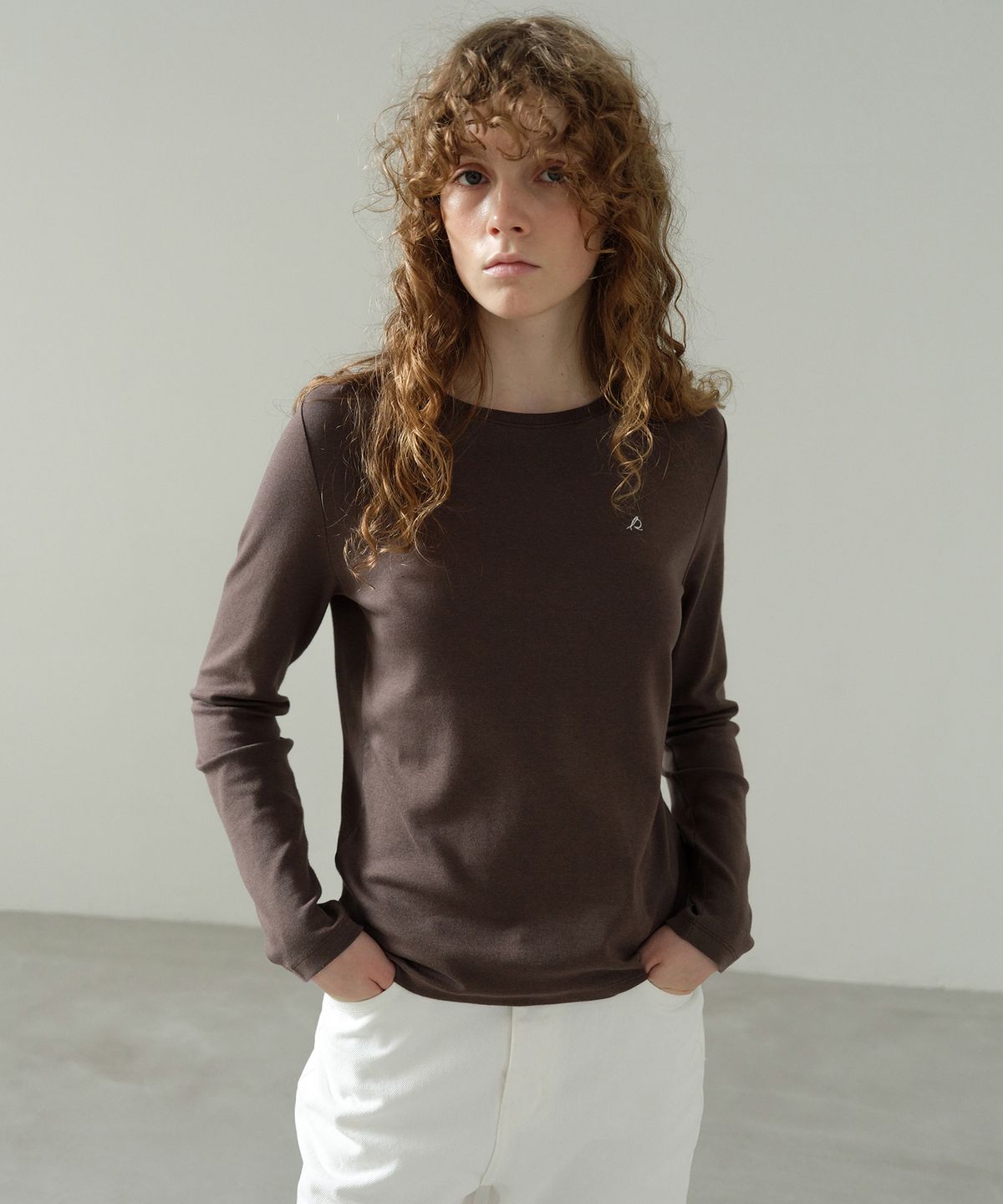 르바(LEVAR) Always Slim-fit T-shirt - Cocoa Brown