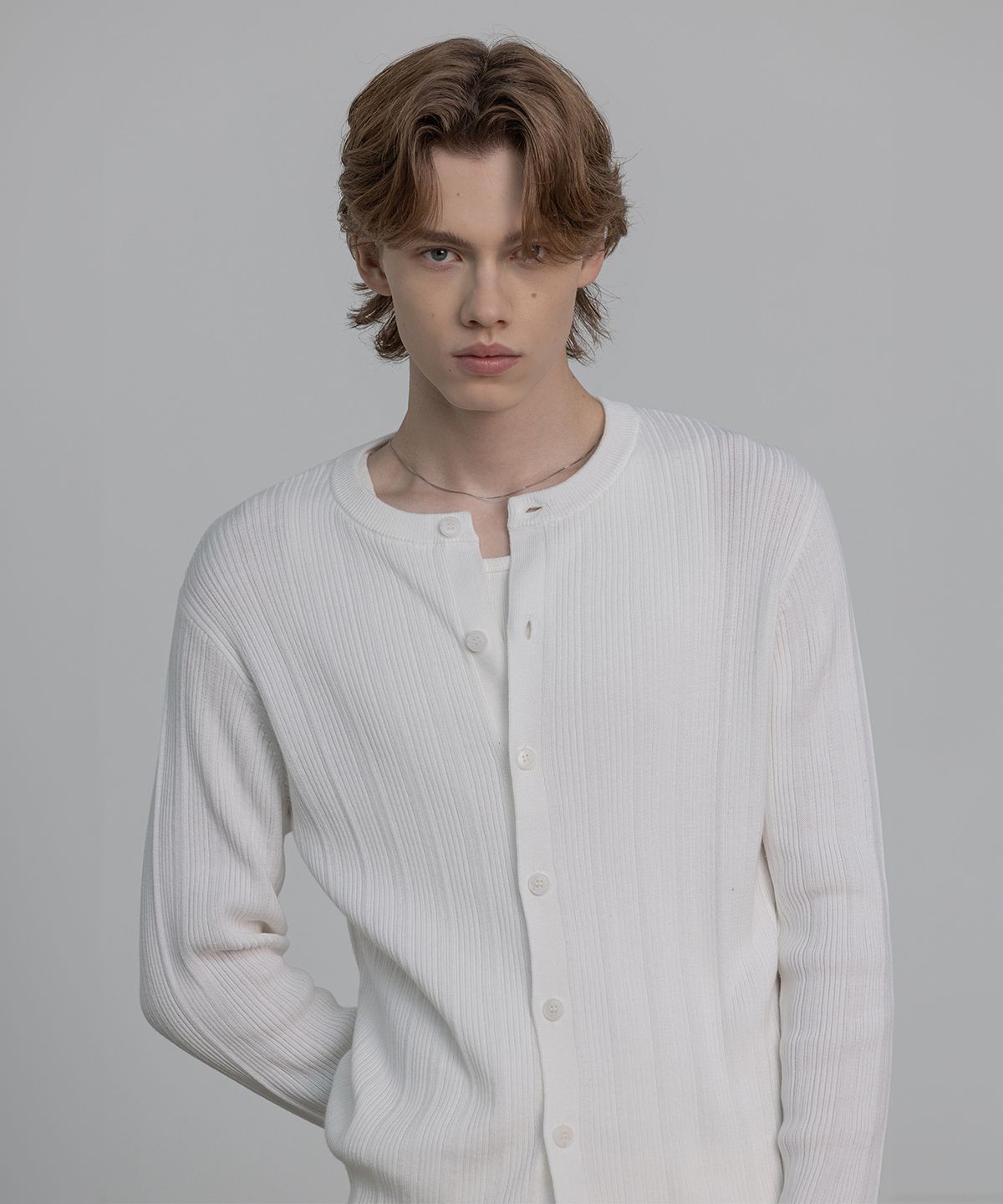 데꼬로소(DECOROSO) 믹스 리브드 라운드 가디건 [화이트]