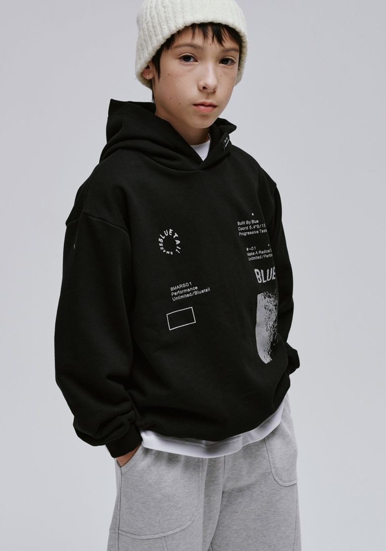 AAG7TS09BK 블랙 에센셜 후드 티셔츠