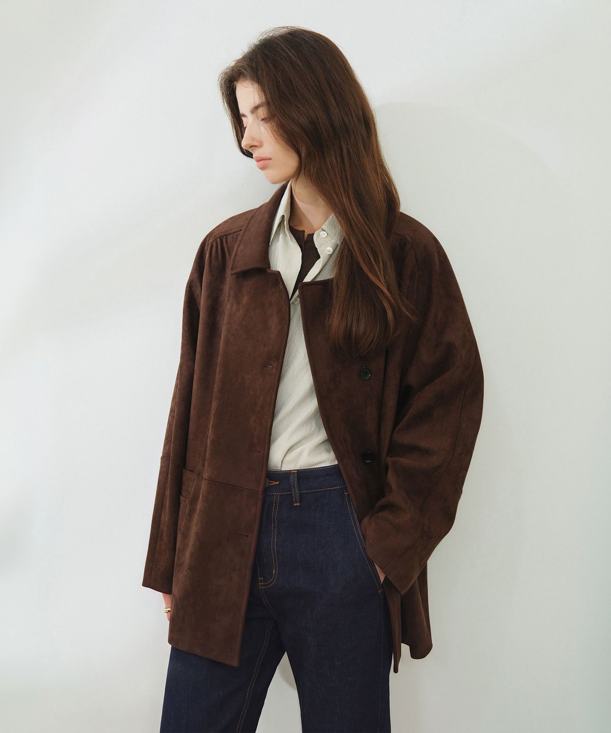 룩캐스트(LOOKAST) 비건 레더 셔링 자켓_브라운 / VEGAN LEATHER SHIRRING JACKET_BROWN