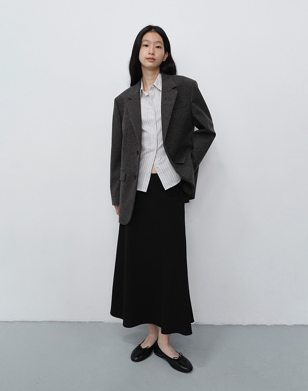 던스트(DUNST) FLUID LONG SKIRT_UDSK6C207_BLACK