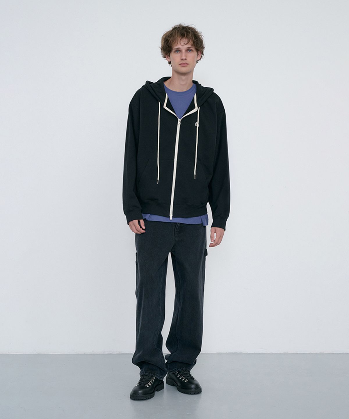 던스트 포 맨(DUNST FOR MEN) UNISEX LEATHER LOGO ZIP-UP HOODIE_UDTS6C108_BLACK