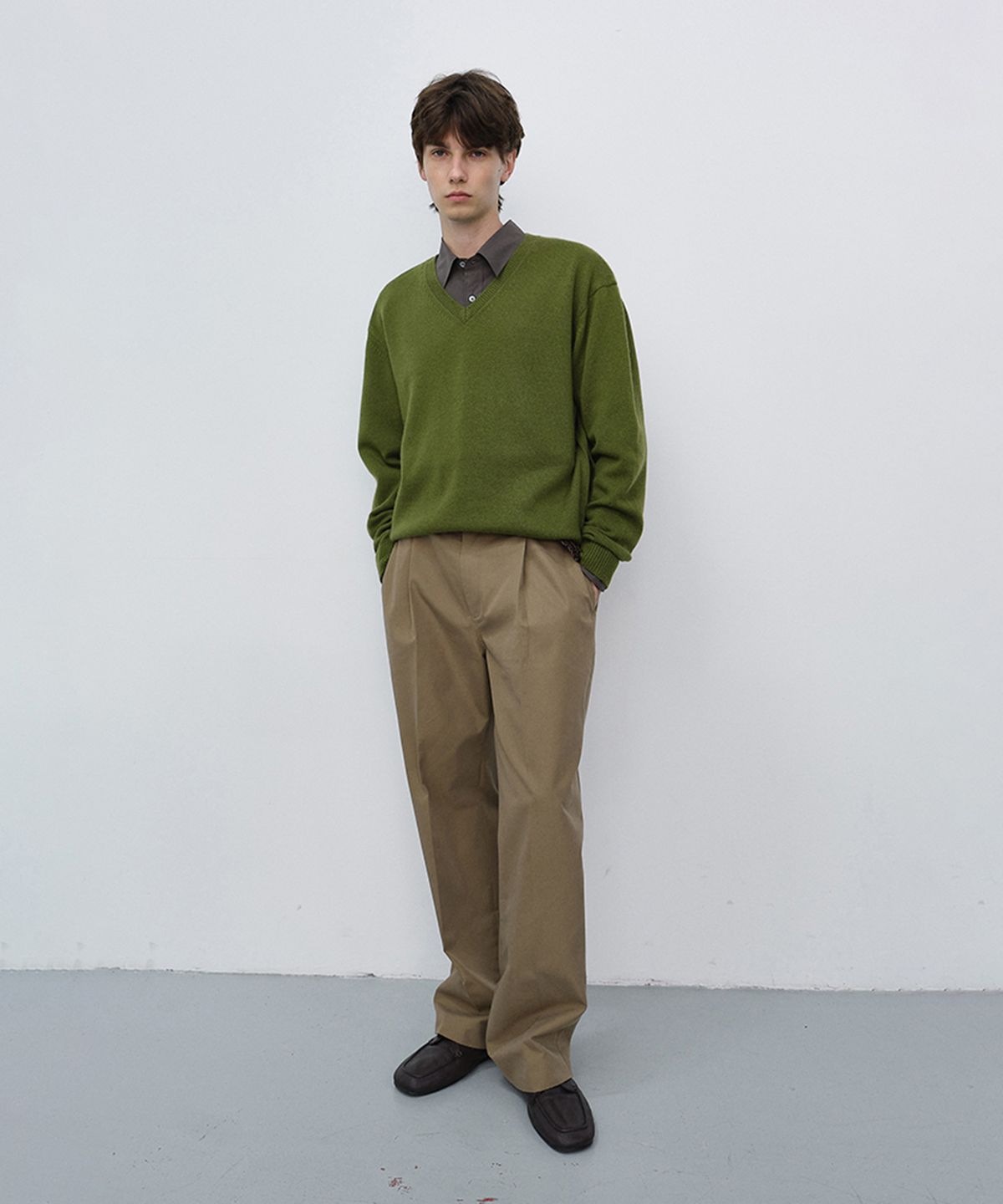 던스트 포 맨(DUNST FOR MEN) UNISEX CASHMERE V-NECK SWEATER_UDSW6C111_OLIVE GREEN