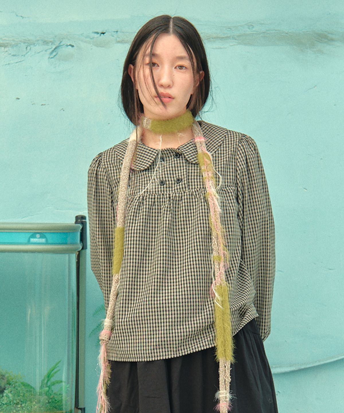 꼬모니노즈(COMONINOZ) W ROUND DOUBLE BLOUSE [BLACK]