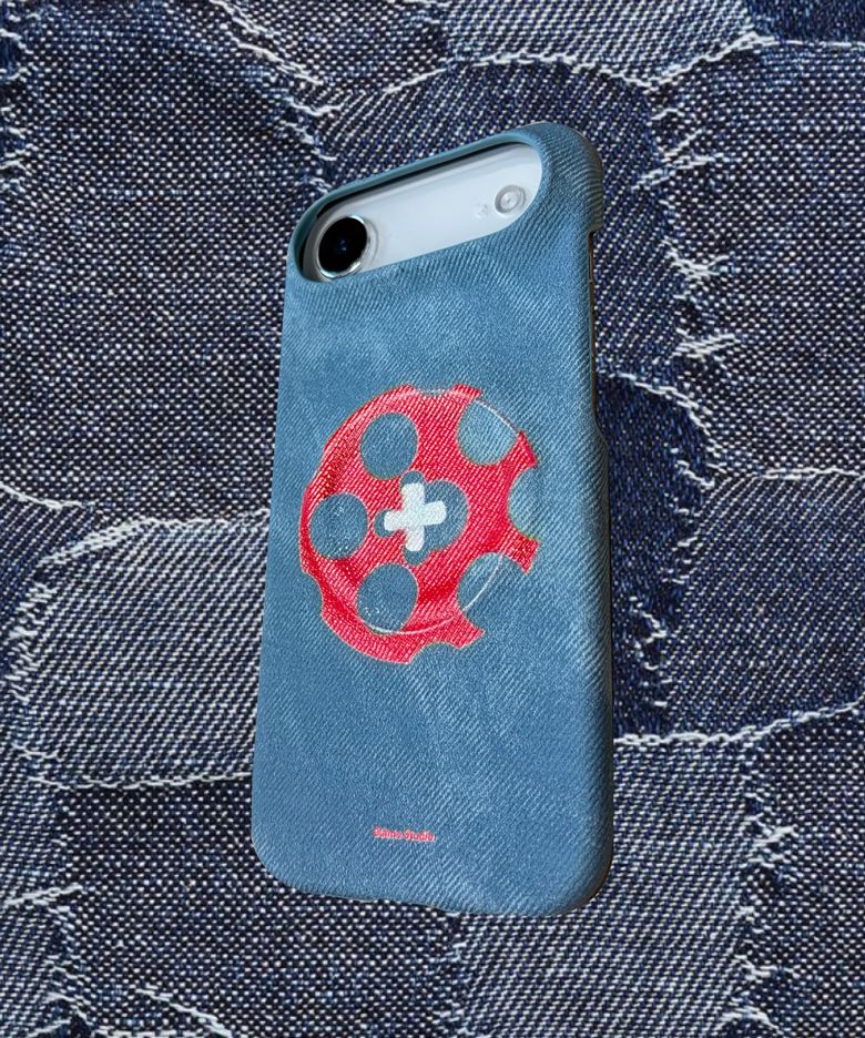 vintage button MagSafe Washed Denim Case