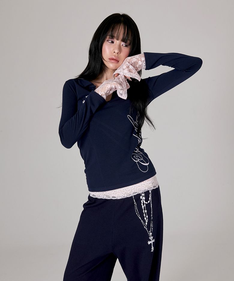 ESCF 크로스 레터링 프린트 레이스 카라 롱슬리브 네이비