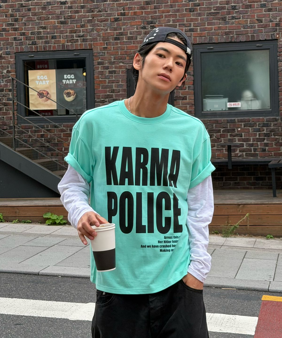아모우(AMOU) KARMA POLICE layered T-shirt MINT