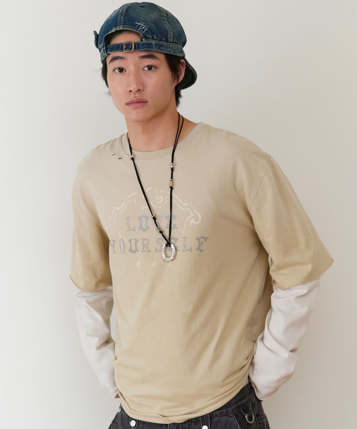 더바이닐하우스(THEVINYLHOUSE) YOURSELF LAYERED LS TEE SAND