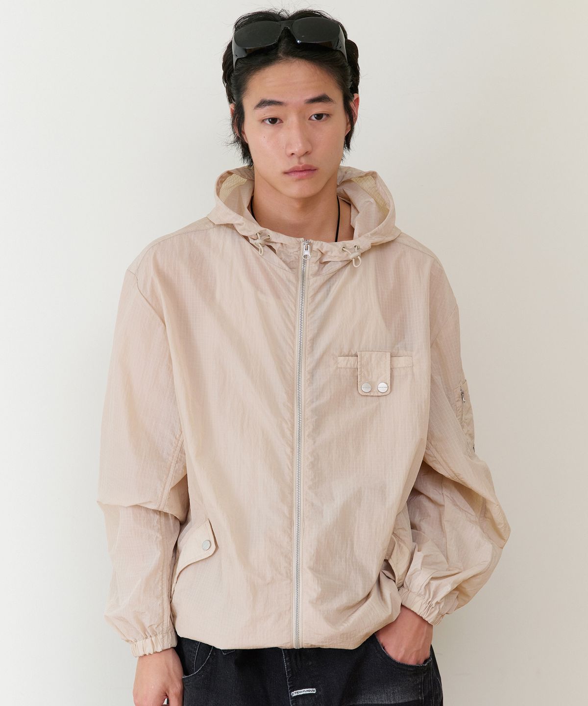 더바이닐하우스(THEVINYLHOUSE) RIBSTOP SHEER WINDBREAKER BEIGE