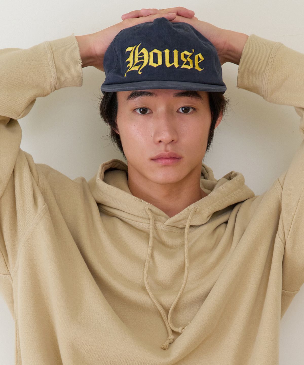 더바이닐하우스(THEVINYLHOUSE) OLD HOUSE BALL CAP NAVY