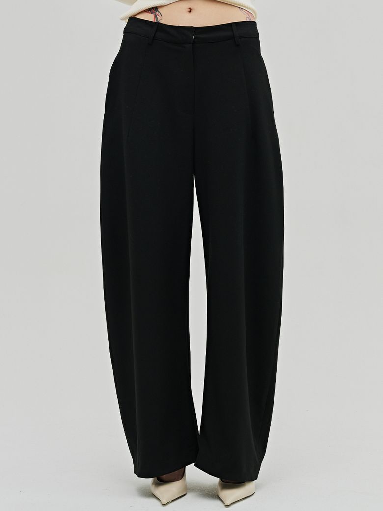 울 테일러드 커브드 팬츠 - 블랙 / Wool Tailored Curved Pants - Black
