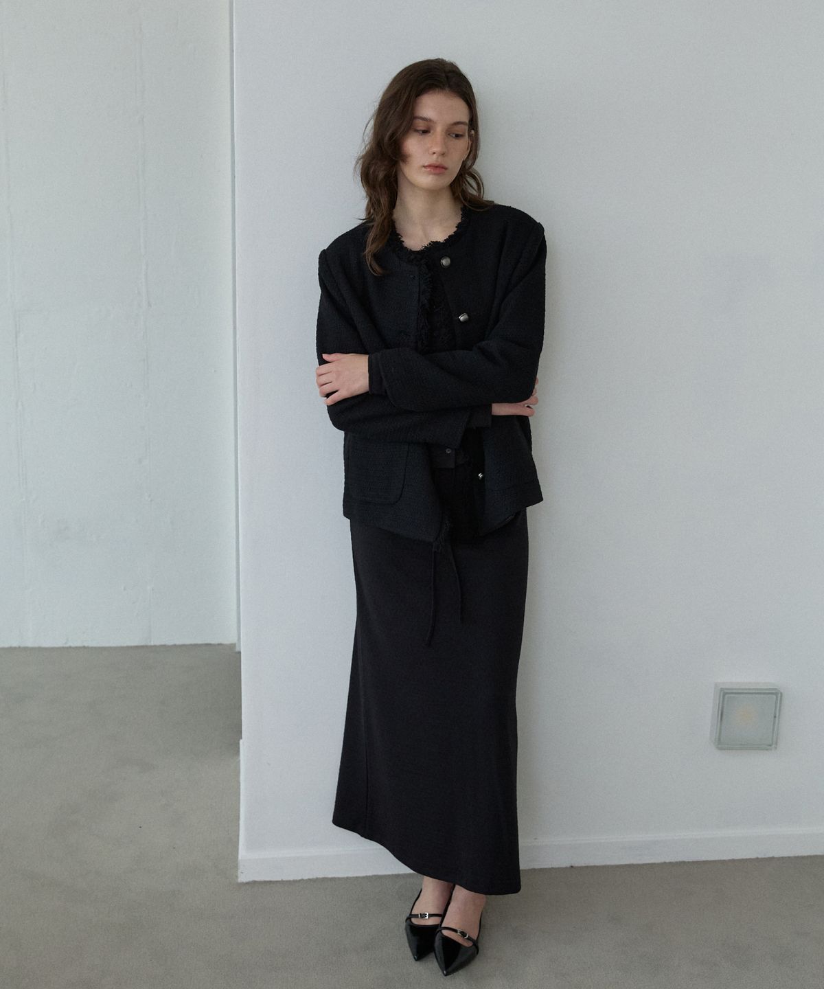 위오이(WIOE) Antique Fringe Tweed Jacket_Black