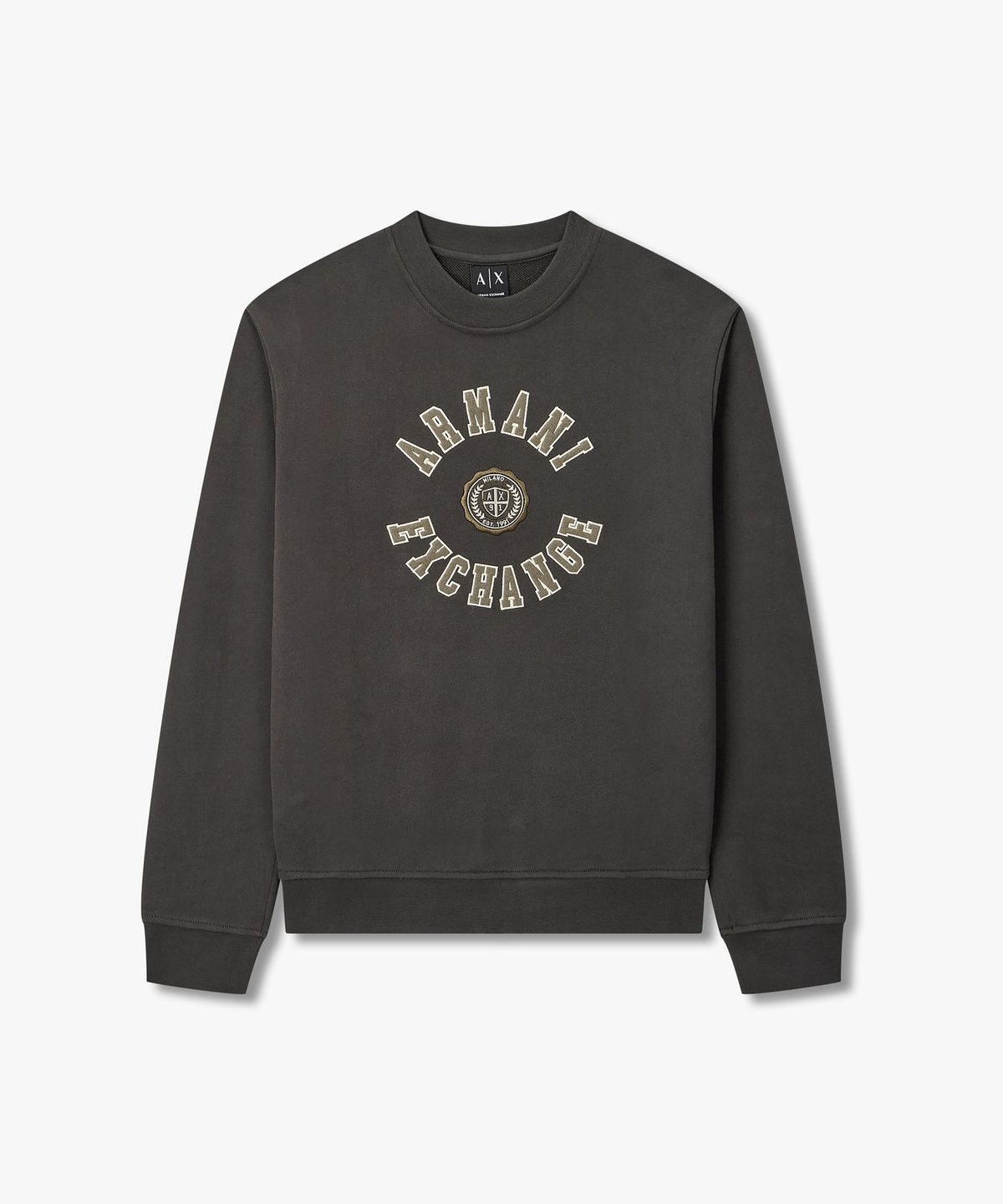 아르마니 익스체인지(ARMANI EXCHANGE) 남성 로고 패치 레귤러 핏 스웨트셔츠 _챠콜 A416331008