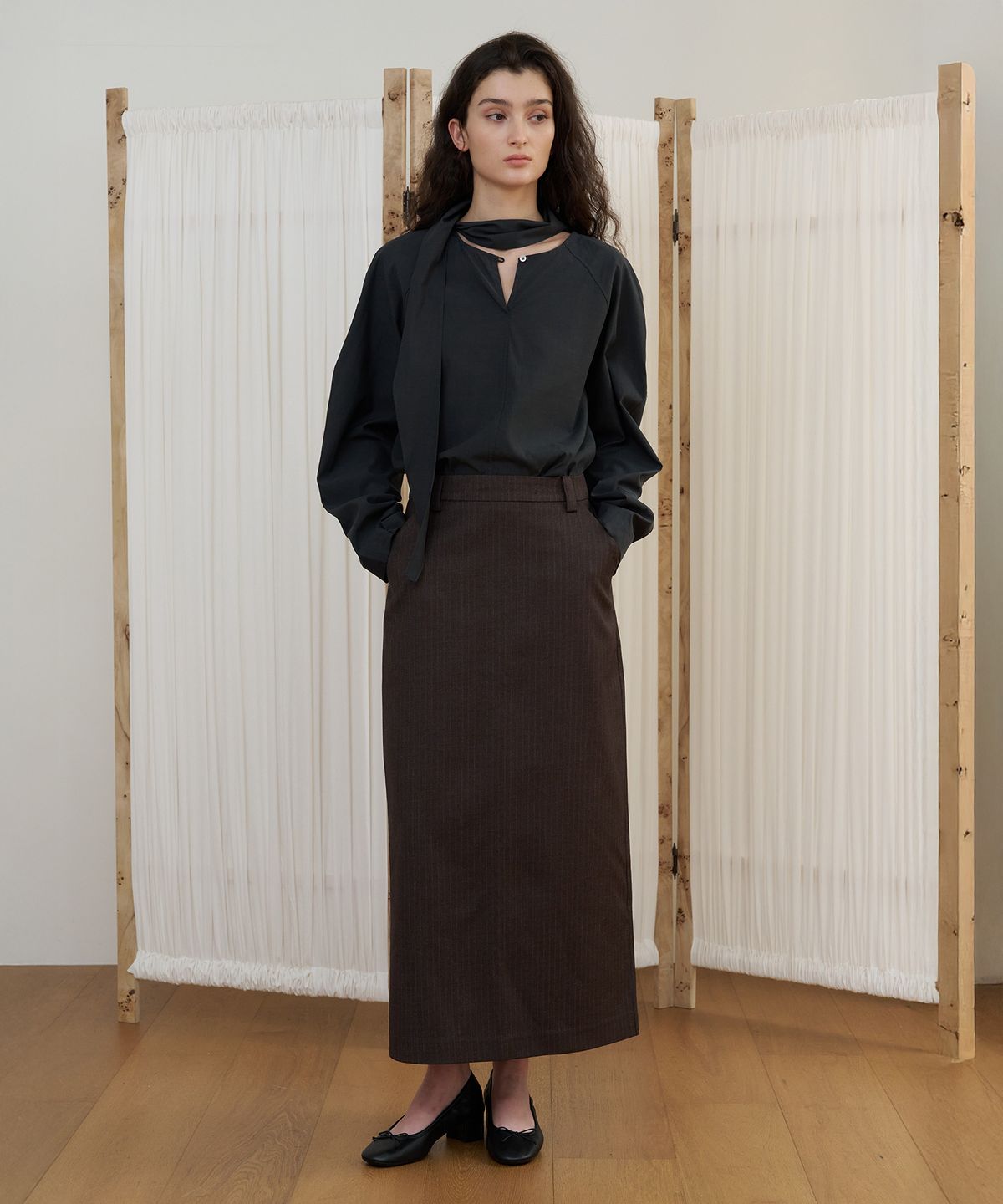 포에트서울(POETSEOUL) POETE LOGO MAXI SKIRT_brown