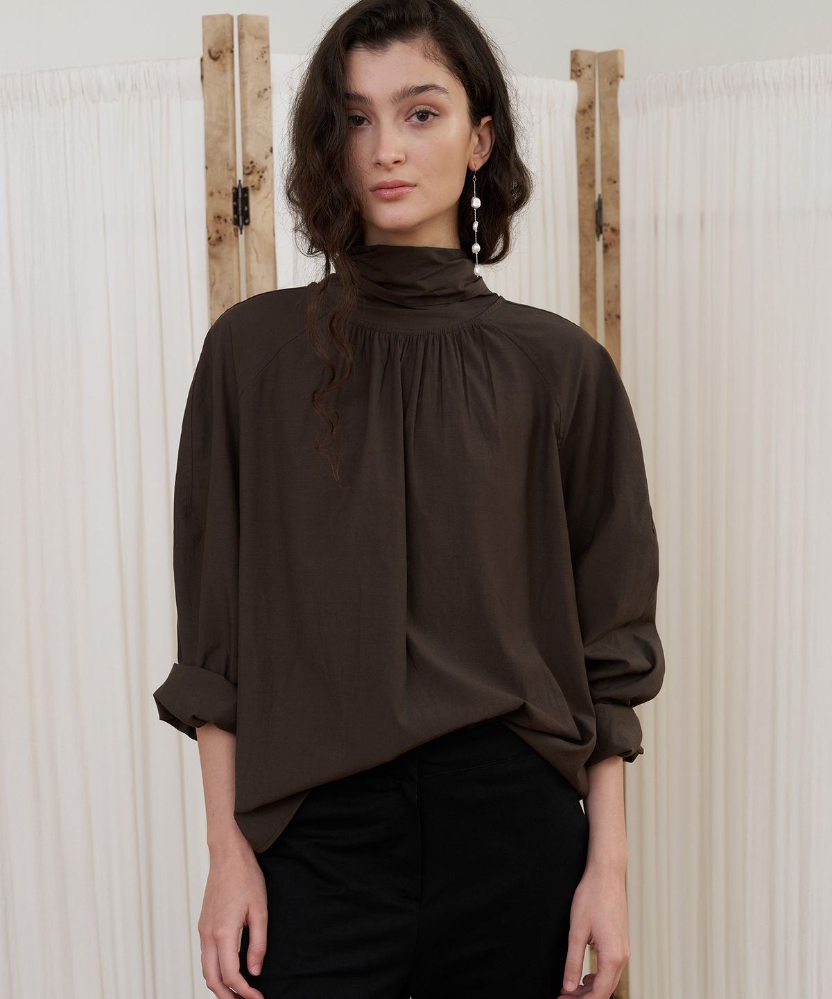 포에트서울(POETSEOUL) DOUBLE TIE BLOUSE_brown