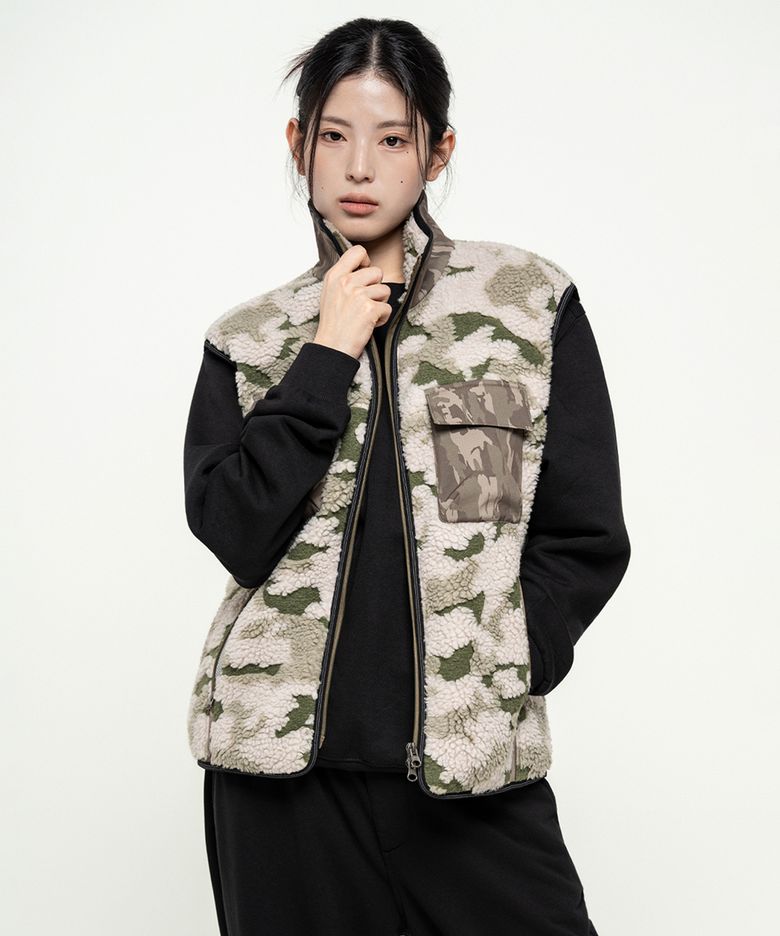 어반 카모 보아 플리스 베스트 카키