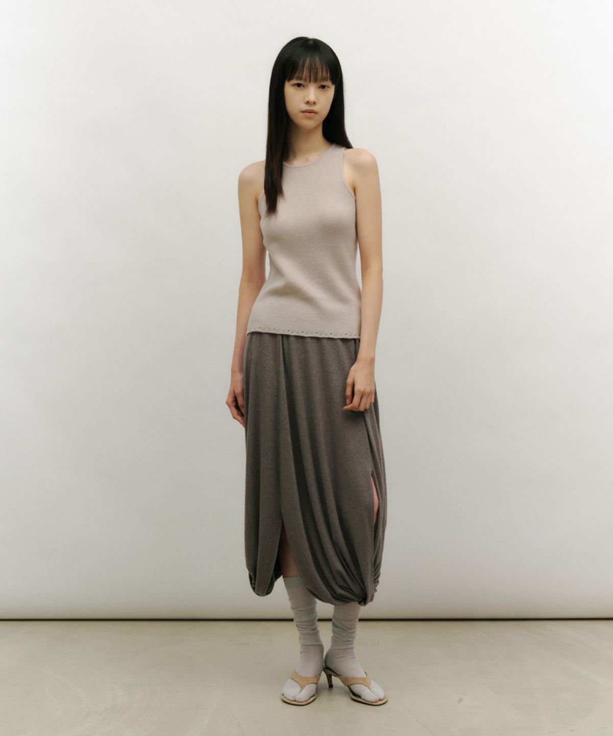 로우타이드(LOW TIDE) SOFT FRAY KNIT SLEEVELESS TOP [LILAC]