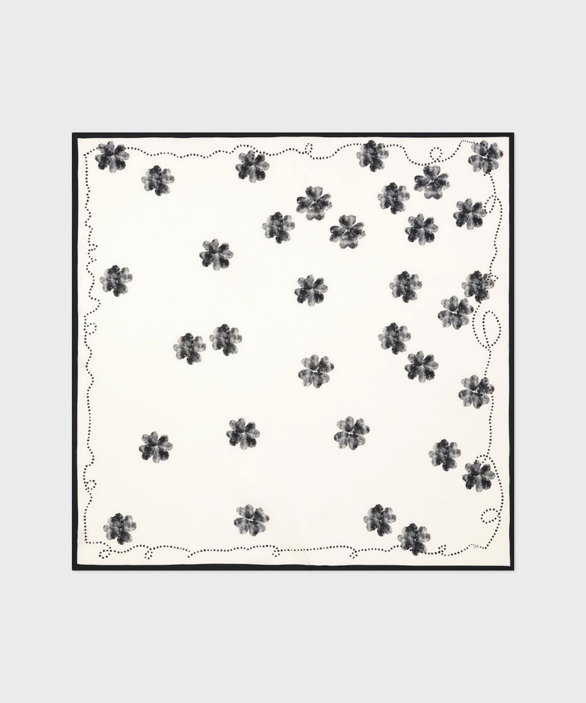 삭스어필(SOCKS APPEAL) silk scarf clover ivory