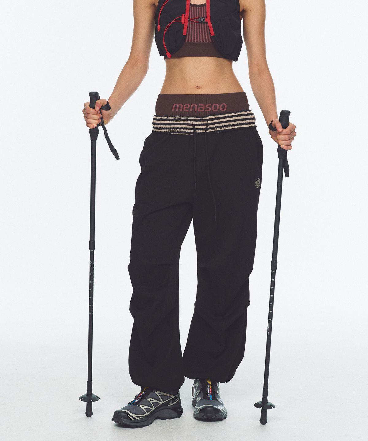미나수(MENASOO) Waffle Layered Waist Pants_Black