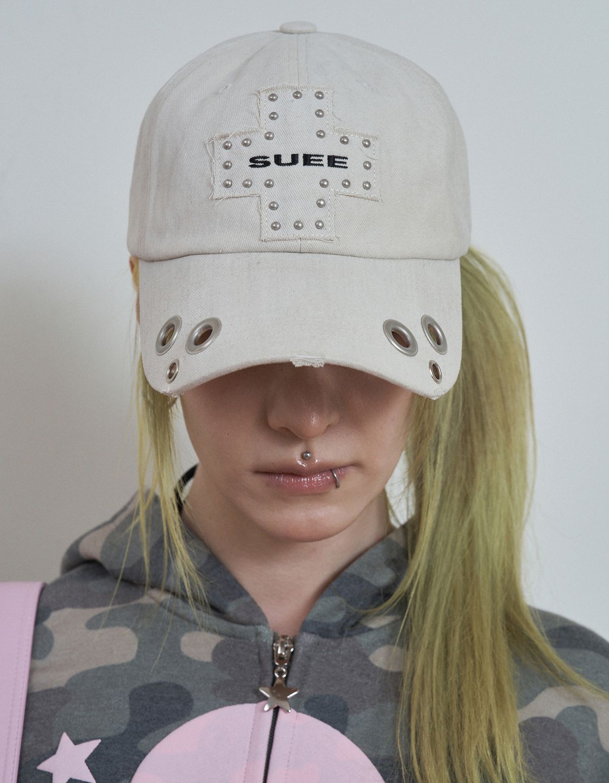 셋업이엑스이(SETUP-EXE) CROSS LOGO EYELET BALL CAP / BEIGE