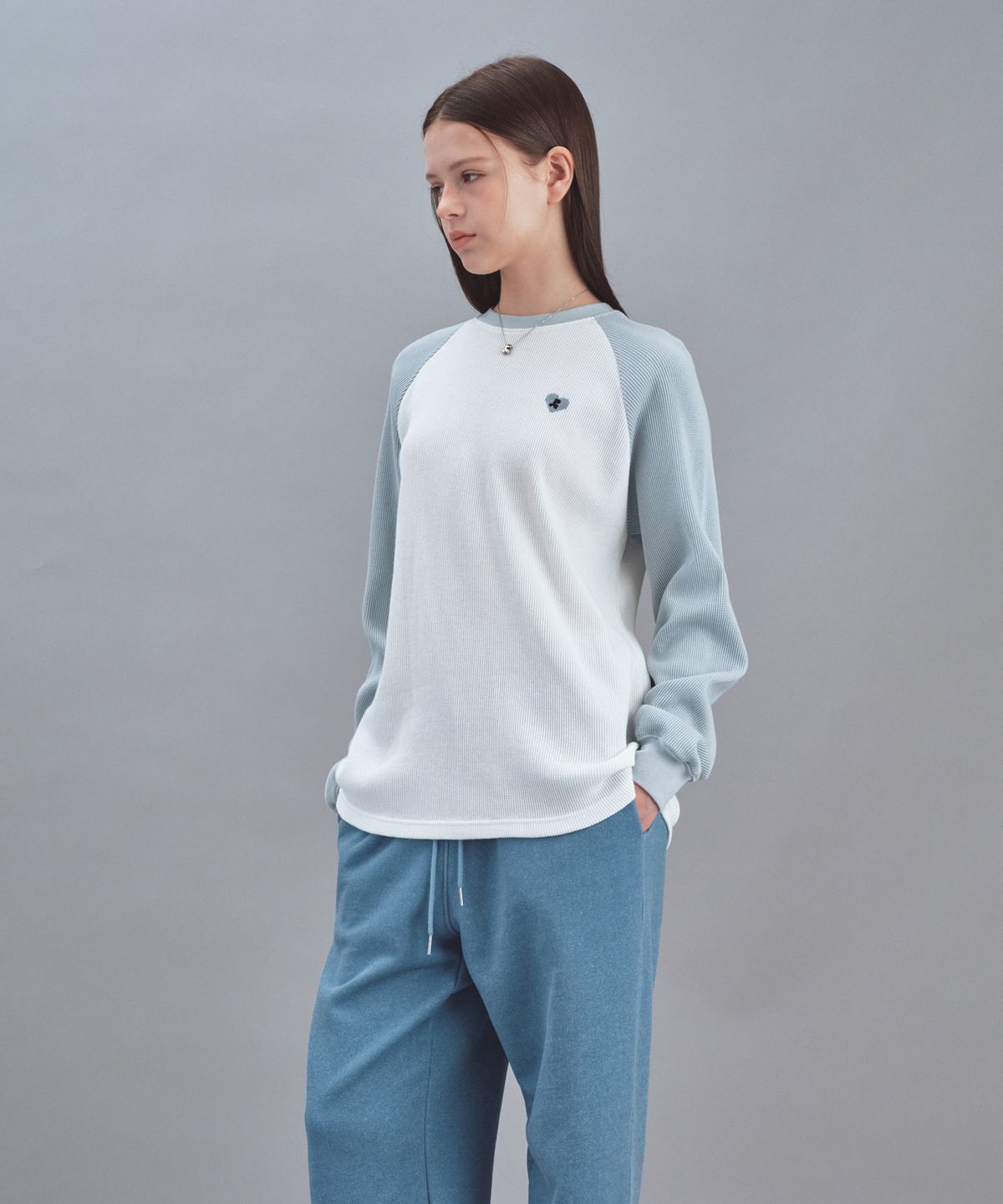 레스트앤레크레이션(REST&RECREATION) HEART LOGO WAFFLE LONG SLEEVE - WHITE