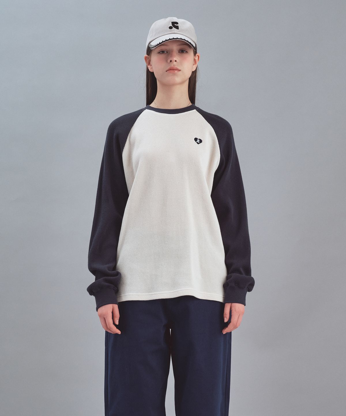 레스트앤레크레이션(REST&RECREATION) HEART LOGO WAFFLE LONG SLEEVE - CREAM
