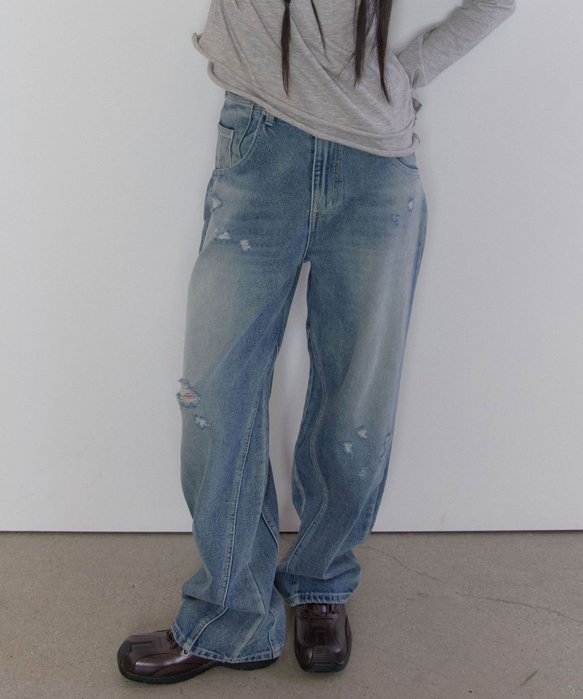 타입서비스(TYPESERVICE) Distressed Panel Denim Pants [Blue]