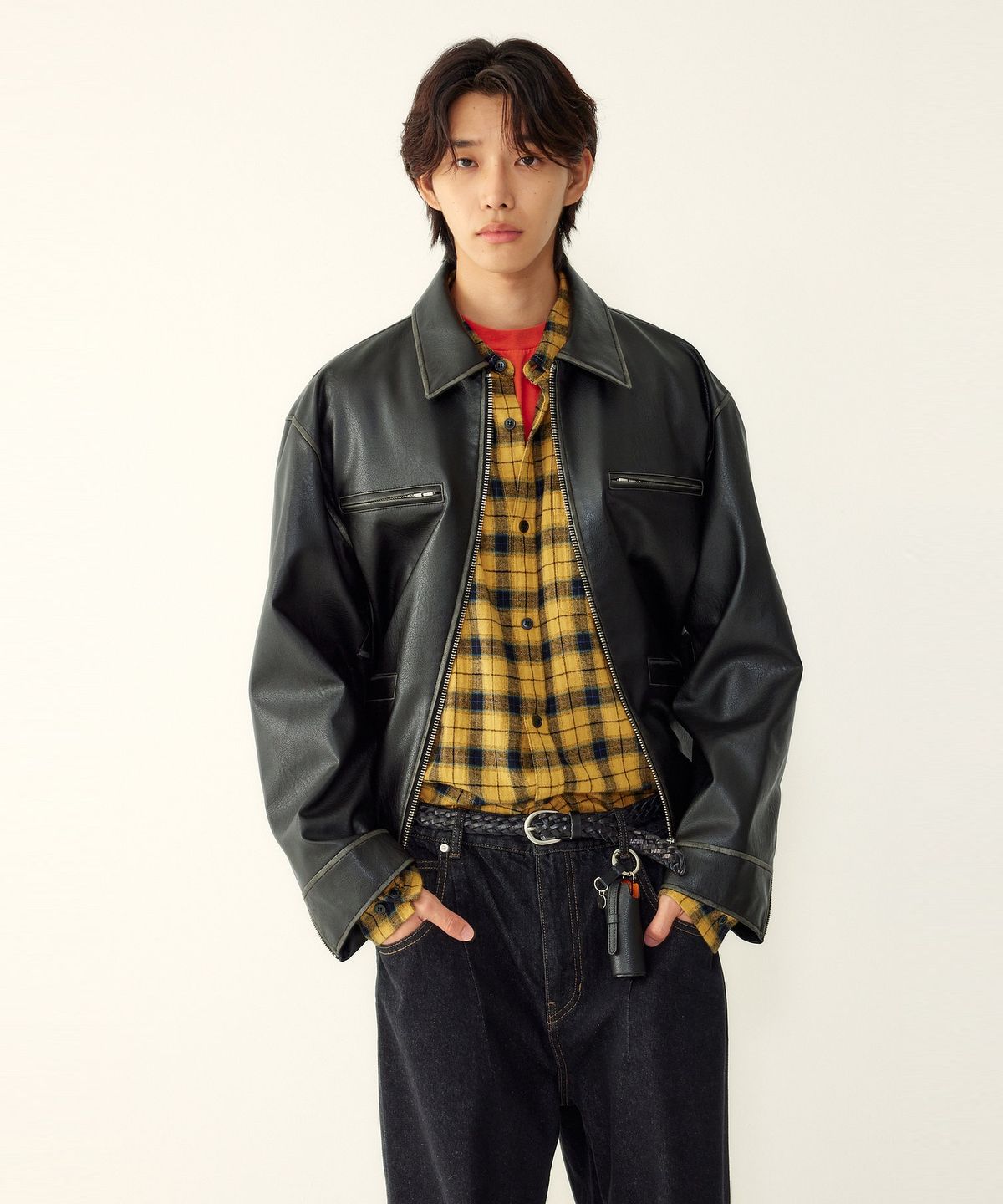 스튜디오 톰보이(STUDIO TOMBOY) [MEN] 신세틱 레더 포켓 디테일 집업 점퍼 _블랙_9156361833