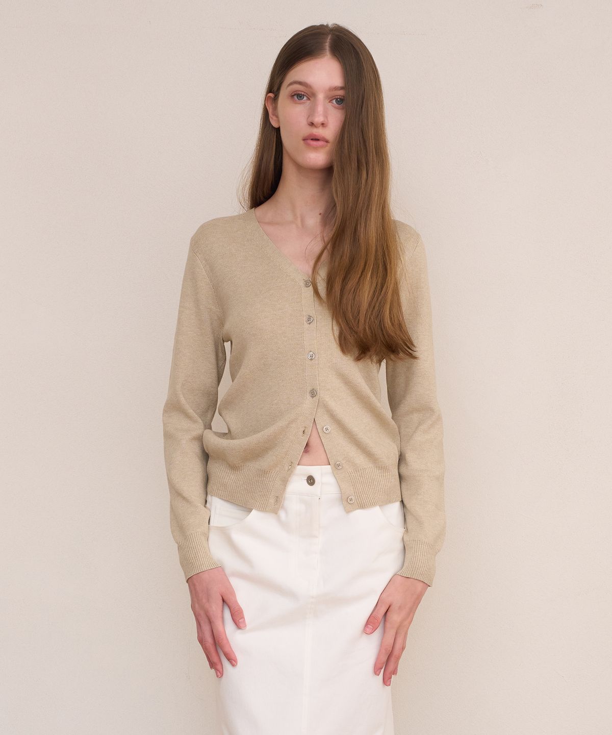 아템포(ATEMPO) ESSENTIAL V-NECK KNIT CARDIGAN