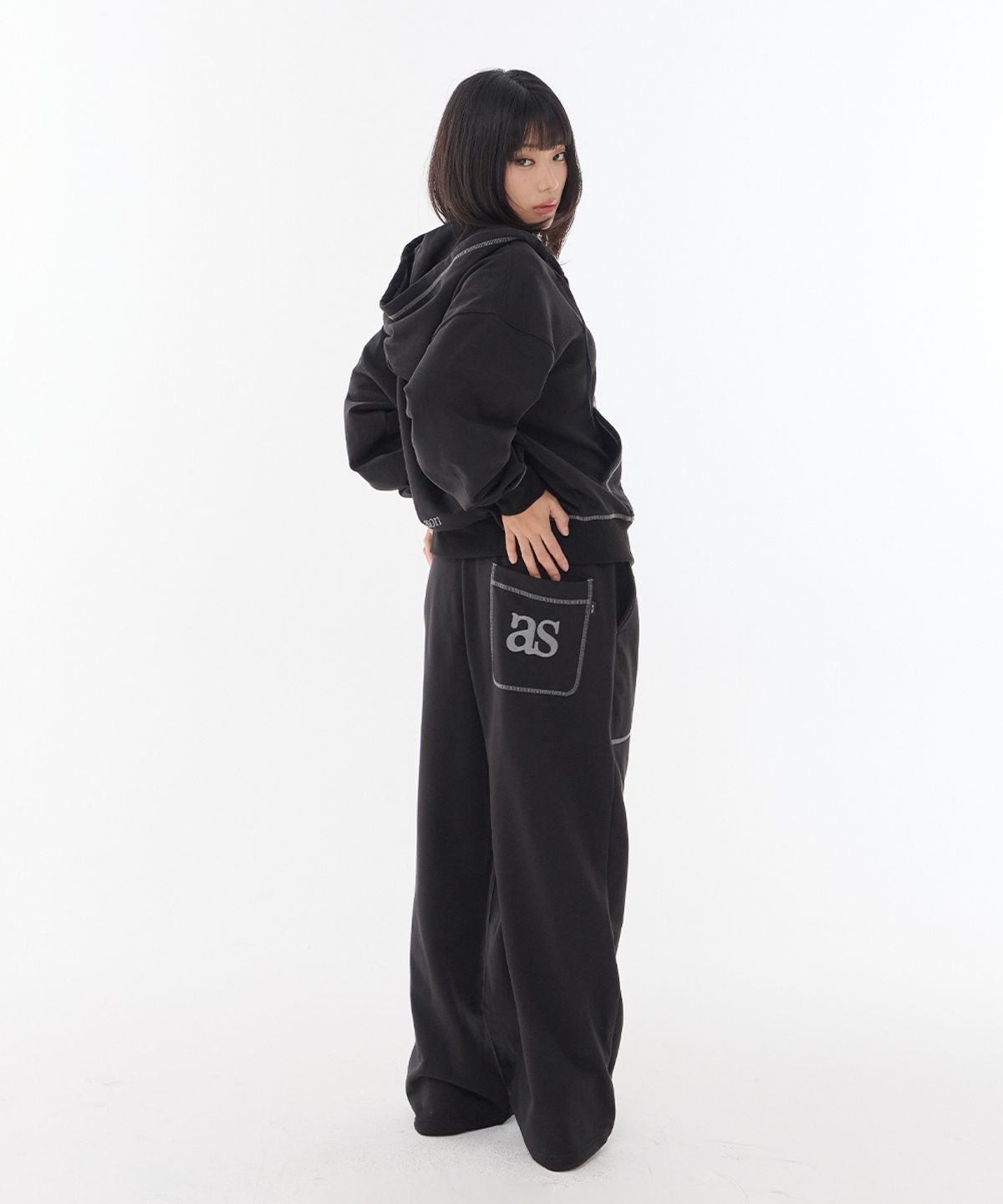 애즈온(ASON) MORROW TRAINING PANTS / BLACK