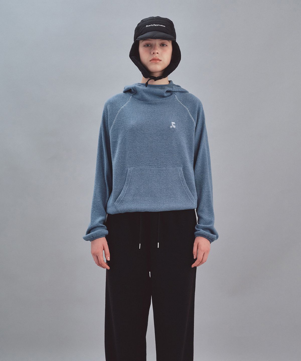 레스트앤레크레이션(REST&RECREATION) STITCH KNIT HOODIE - SKY BLUE