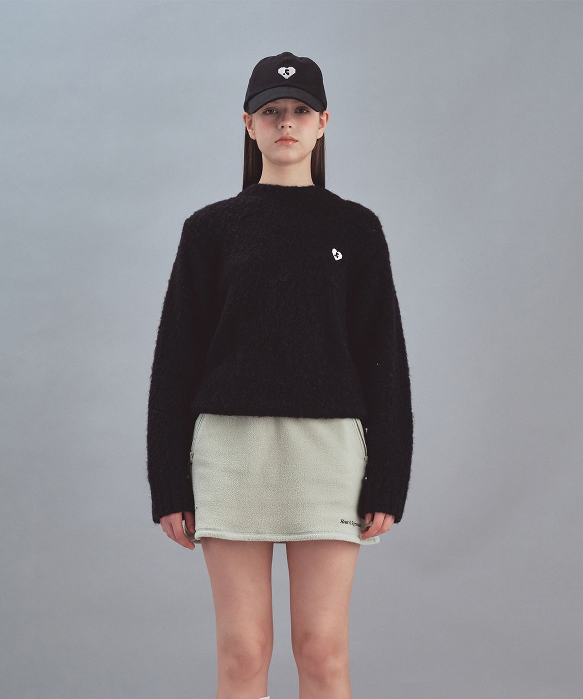 레스트앤레크레이션(REST&RECREATION) HEART LOGO WOOL KNIT TOP - BLACK