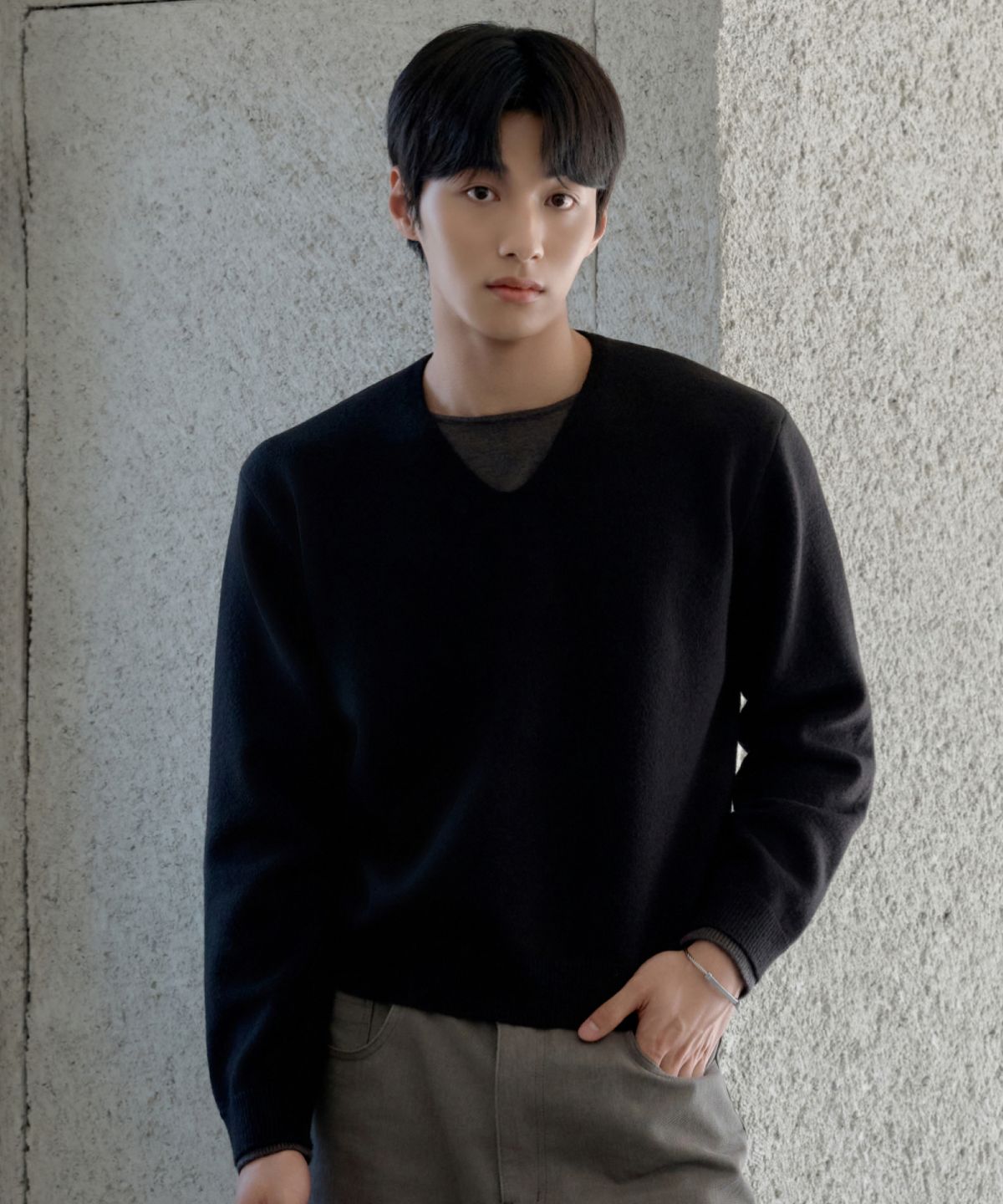 효지(HYOJI) 26 FW 워셔블 소프트 터치 브이넥 레이어드 크롭 니트 (4컬러)