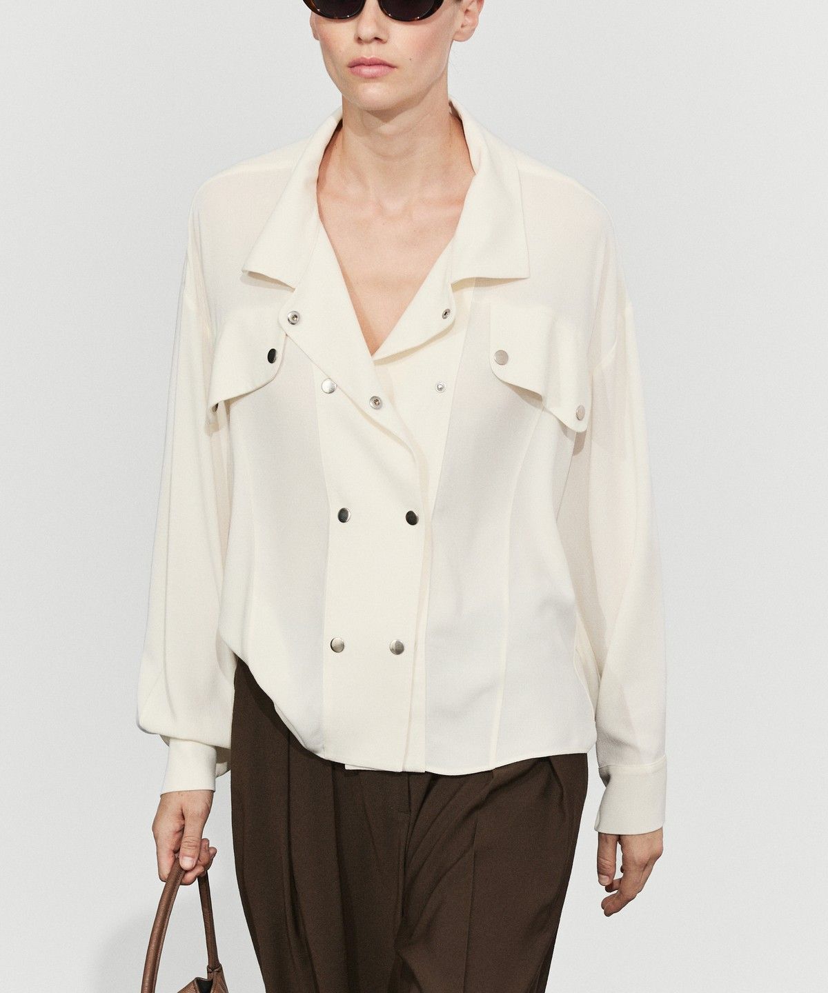 마시모두띠(MASSIMO DUTTI) 스탠드 칼라 스냅 버튼 셔츠