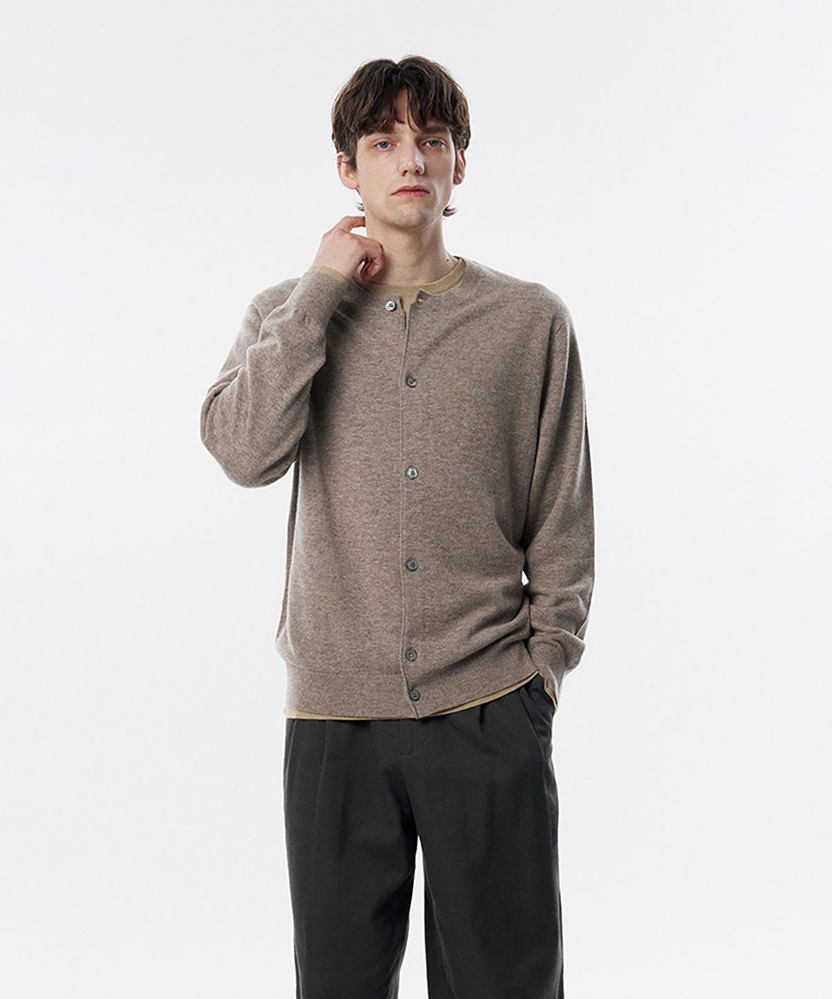 테일던(TAILDERN) Elordi Round Neck Cardigan Wool Cashmere Beige