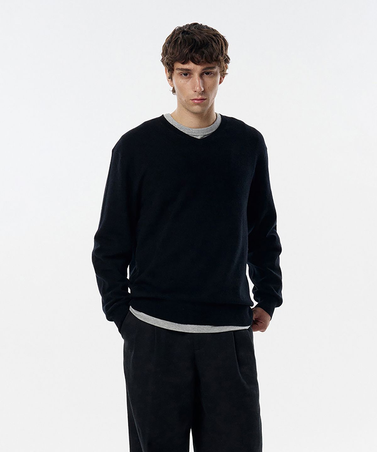 테일던(TAILDERN) Wales V-neck Sweater Wool Cashmere Black
