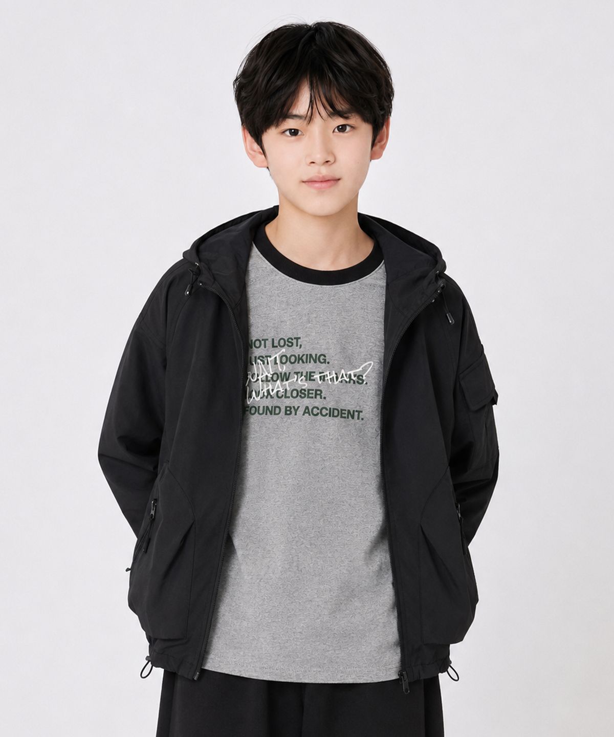 인디비주엘(INDIVIDUEL) 트랙원 주니어 바람막이 재킷 - 블랙