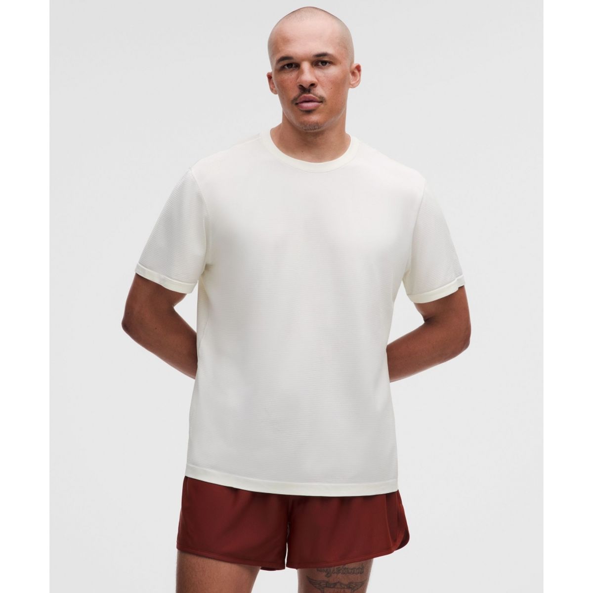 룰루레몬(LULULEMON) 메탈 벤트 테크 릴랙스 핏 숏슬리브 셔츠 *트레이닝  CABA WHT