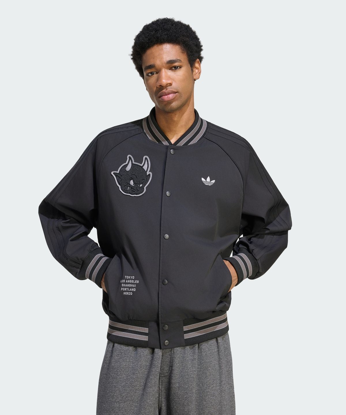 아디다스(ADIDAS) 보머 재킷 KQ6325