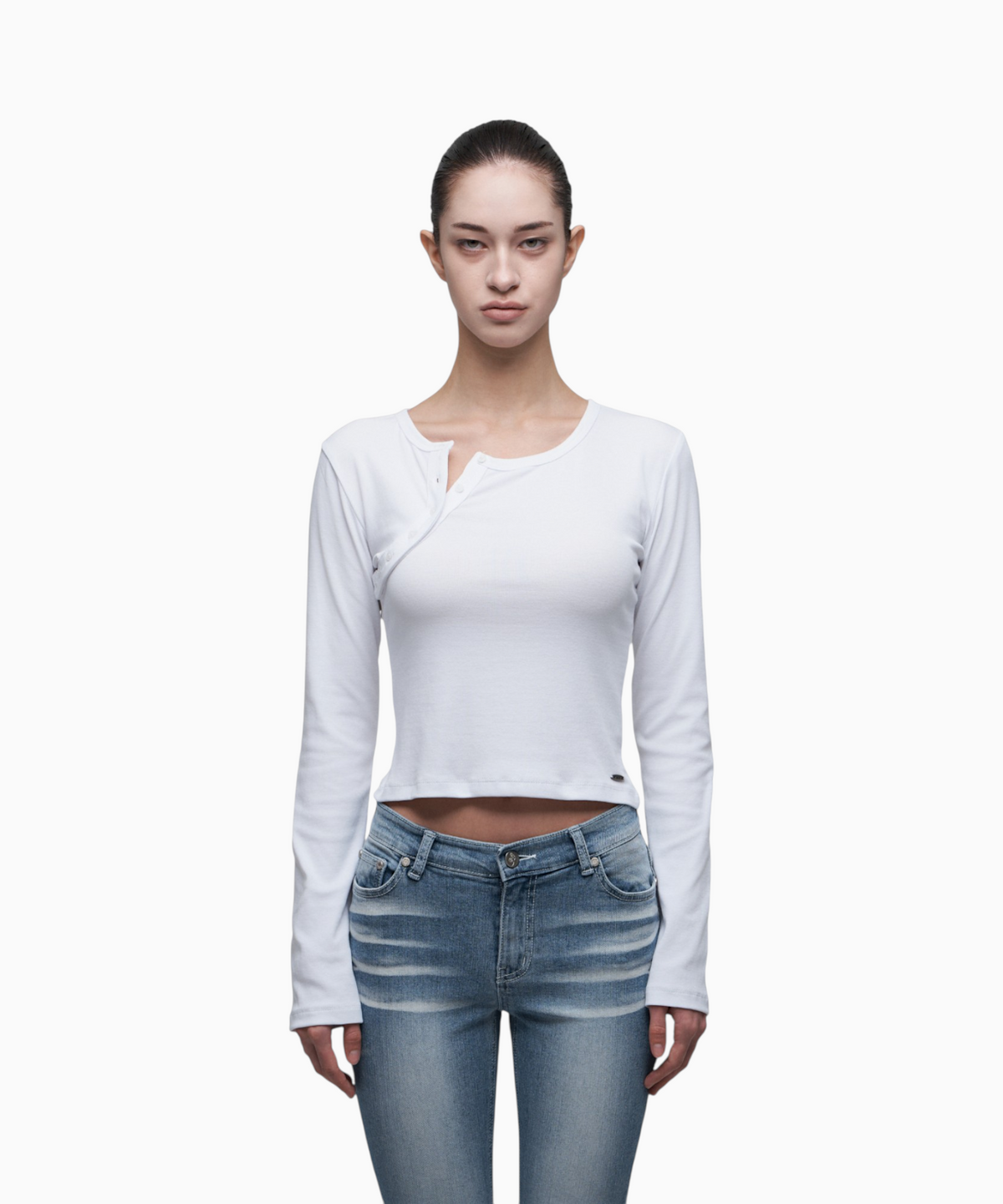 시너진(SYNERJYN) CURVED LONG SLEEVE WHITE