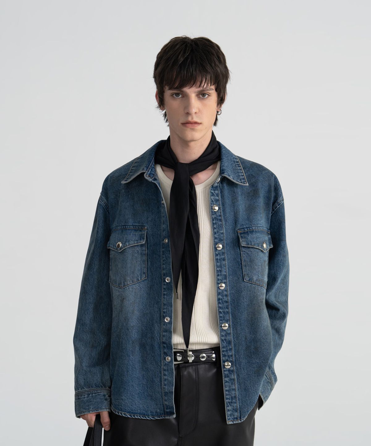 노이스(NOICE) VINTAGE WASHED DENIM WORK SHIRT - BLUE