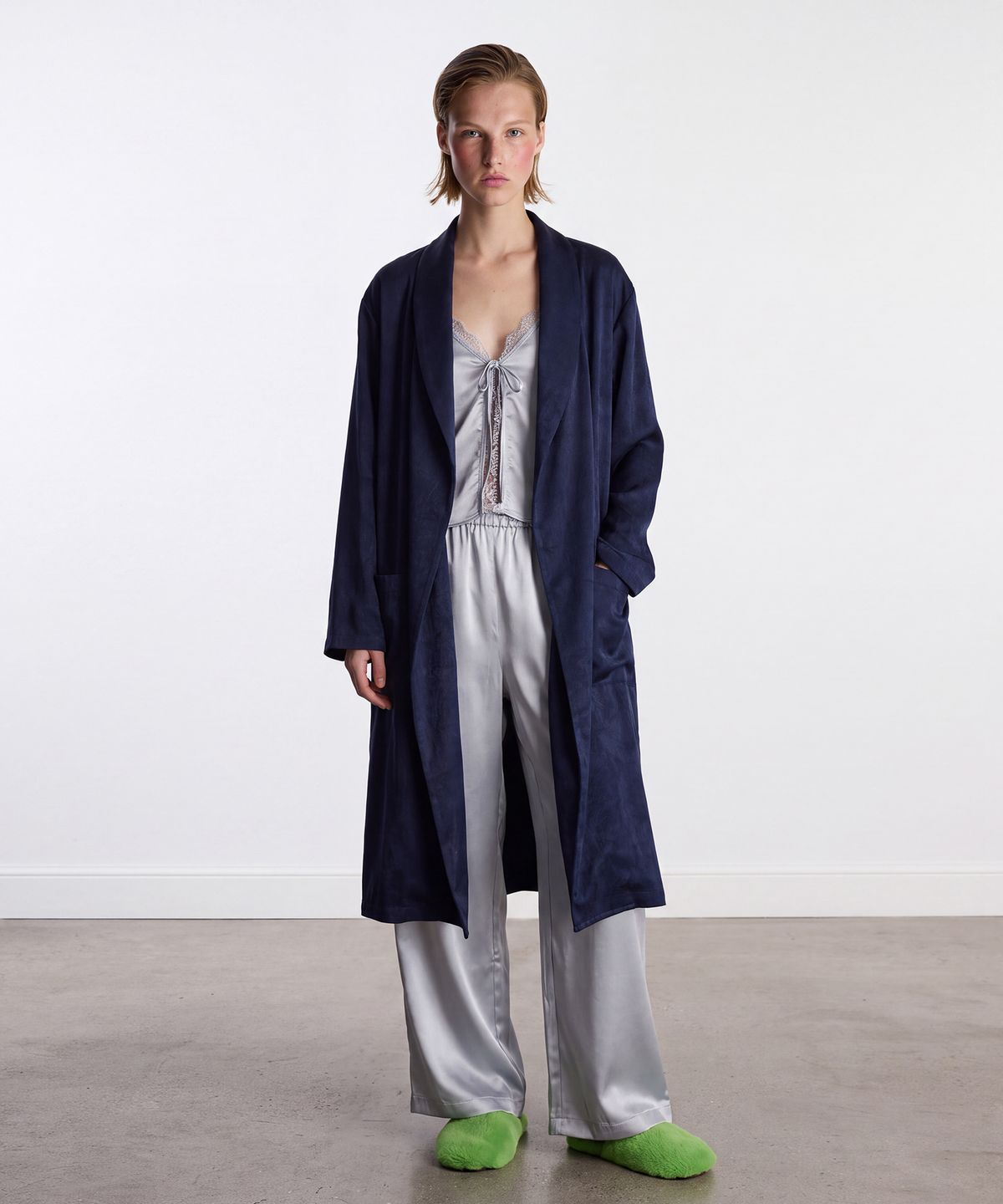 아템포(ATEMPO) CLASSIC LONG ROBE / INK NAVY