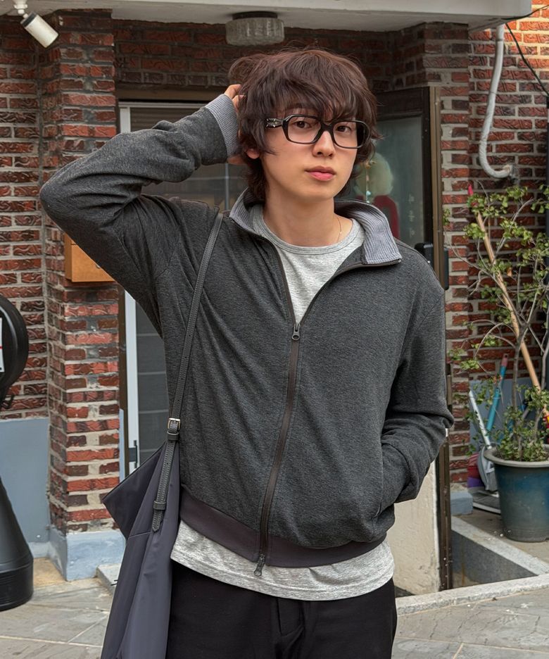 [리제임스 pick] 소프트 저지 레이어드 하이넥 집업 차콜