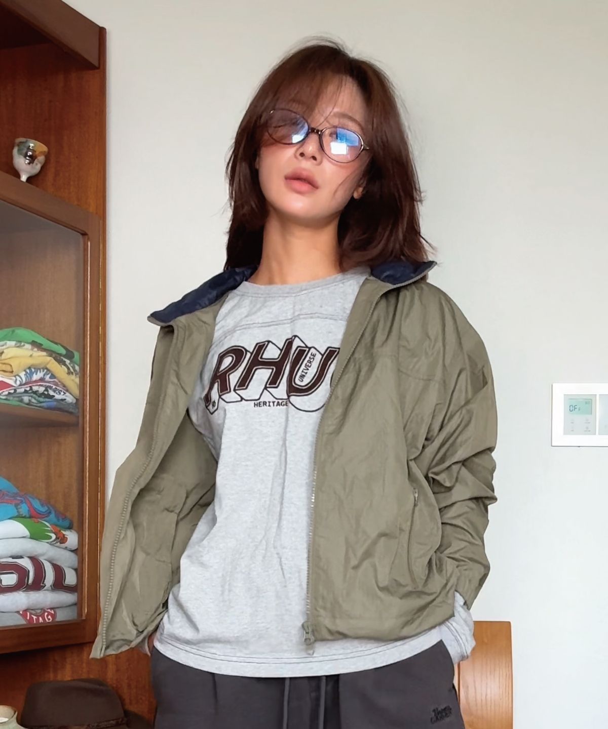 유니버스 가먼트(UNIVERSE GARMENT) RHUG 그래픽 긴팔 티셔츠_GREY